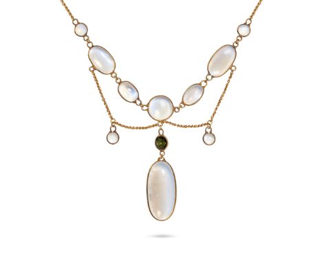 AN ANTIQUE MOONSTONE AND GREEN TOURMALINE FESTOON NECKLACE in yellow gold, comprising a row of oval and round cabochon moonst