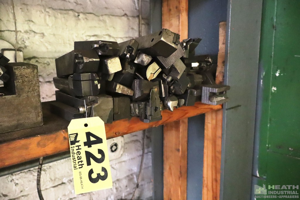 Lot 424