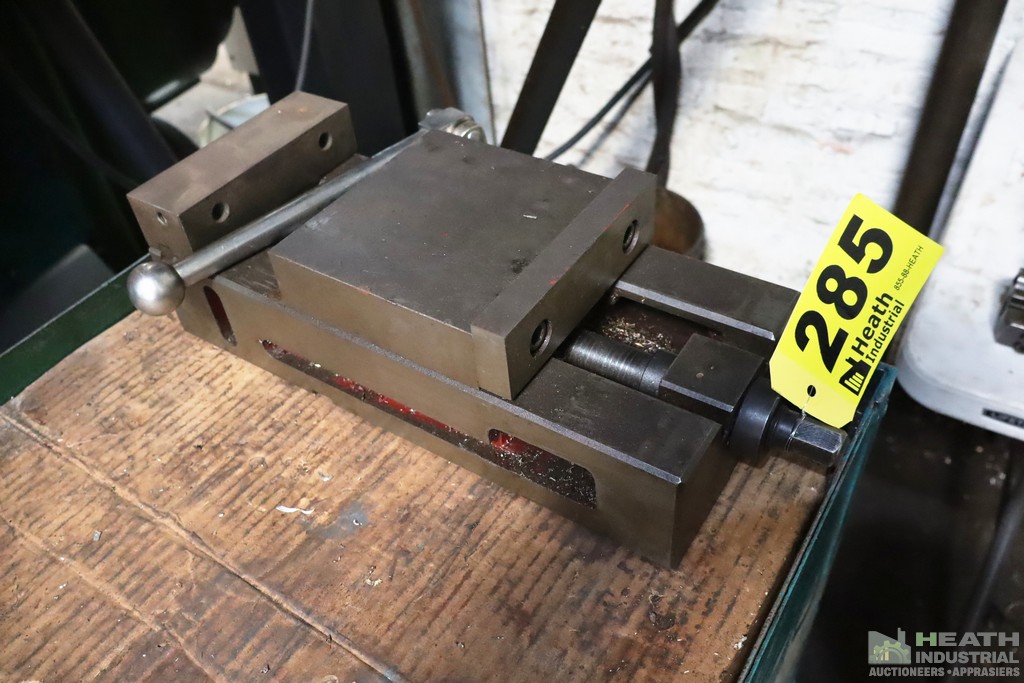Lot 285