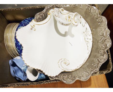 Various ceramics&nbsp;to include Royal Doulton 'Belvedere' dinner plates and six side plates, Royal Doulton 'Gold Concorde' s