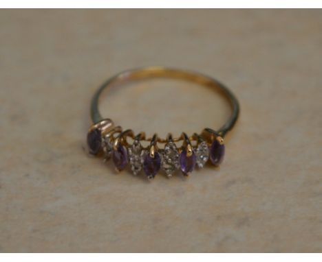 9ct gold amethyst and cubic zirconia ring, approx weight 1.5g