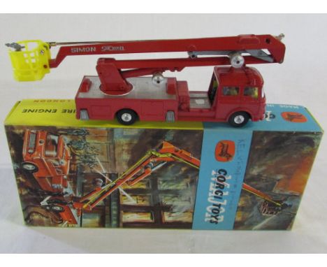 Corgi Simon Snorkel fire engine no 1127