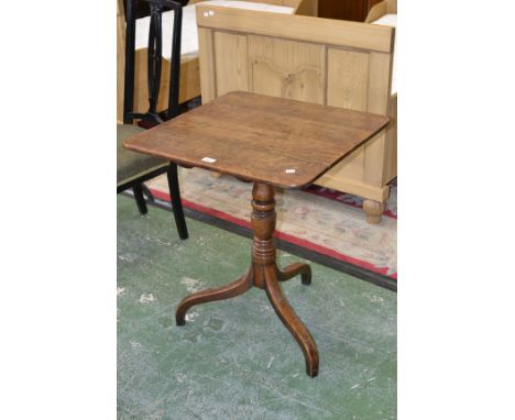 A George III oak rounded square tilt-top tripod occasional table, c.1800. 73cm high x 62cm.