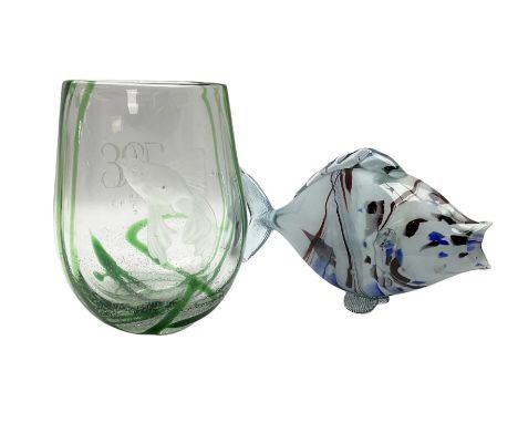 Vicki Lindstrand for Orrefors glass vase with etched goldfish amongst seaweed effect green threads and controlled air bubbles