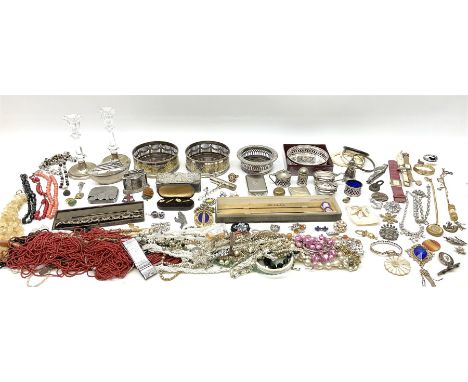 Group of vintage and later costume jewellery, to include cased glass bracelet, cased pair of cufflinks, base metal Chancellor