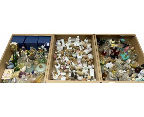 Mostly vintage perfume bottles and atomisers to include examples by Christian Dior, Burberry 'Brit Gold' in box, floral ceram