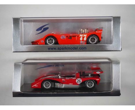 A pair of 1:43 scale hand built resin models of Can-Am racing cars by SPARK (MINIMAX), comprising of a Lola T220, No 26 3rd L