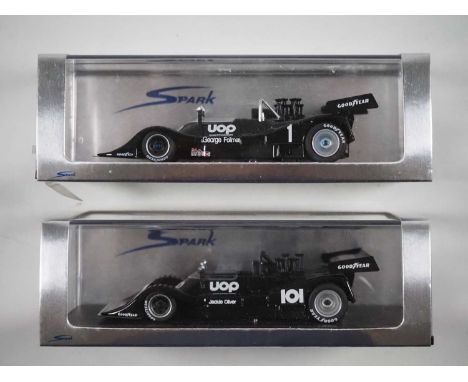 A pair of 1:43 scale hand built resin models of Can-Am racing cars by SPARK (MINIMAX), comprising of a Shadow Dn4, No 101 cha