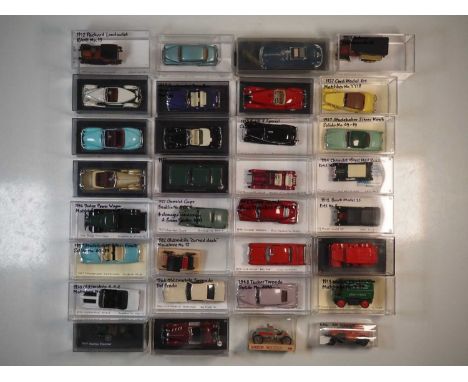 A group of 1:43 scale unboxed models of American cars, to include SOLIDO, MATCHBOX and ERTL, F/VG (32)