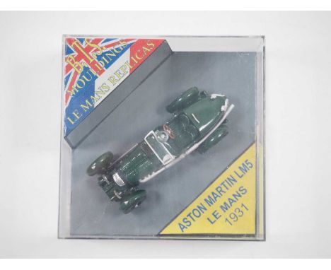 A 1:43 scale B.T.S. MOULDINGS hand built resin model of a 1931 Le Mans No 25 Aston Martin LM5, VG/E in G/VG perspex case.