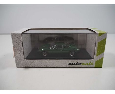 A 1:43 scale AUTOCULT #05031, ltd edition hand built resin model of a 1977 Bianco S (Brazil), edition of 333, VG/E in G/VG pe