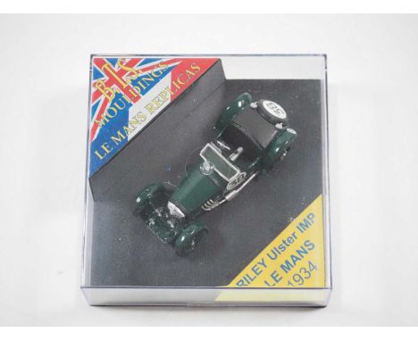 A 1:43 scale B.T.S. MOULDINGS hand built resin model of a 1934 Le Mans No 38 Riley Ulster Imp, VG/E in G/VG perspex case.