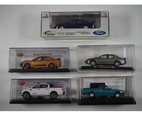 A group of 1:43 scale models by TRAX, CLASSIC CARLECTIBLES and one unbranded example, comprising of Australian Ford automobil