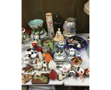 Royal Doulton figure of a Siamese cat, other figures, reproduction Art Deco style figure and sundry ceramics (qty)
