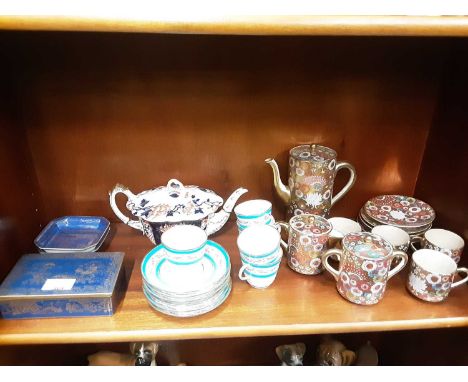 Copeland Spode porcelain box with lid and a pair of matching dishes, all with chinoiserie decoration on blue ground, and vari