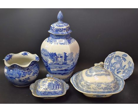 Blue and white ceramics - Spode Italian large ginger jar and lid, 42cm in height, a willow pattern tureen and lid; another tu