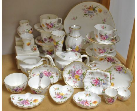 A Royal Crown Derby Posie pattern vase, six cups and saucers, bowls, trinket dishes, teapot, milk and sugar, cake plate, etc 