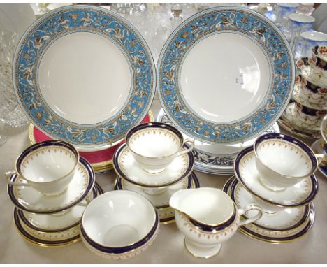  Nine Wedgwood dinner plates, three Olander, three dark blue Florentine, three turquoise Florentine; an Aynsley part tea serv