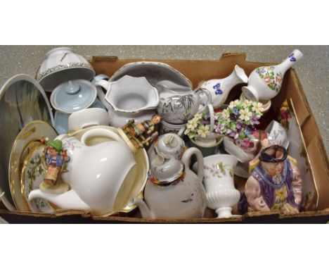 Ceramics - Aynsley, Wedgwood vases; Denby teapot in pale blue; Royal Doulton floral baskets; Henry VIII character jug; Carlto