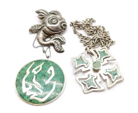 3 x Mexican silver jewellery - fish brooch (7cm), stone set brooch &amp; pendant on 60cm chain ~ total weight (3) 88g 