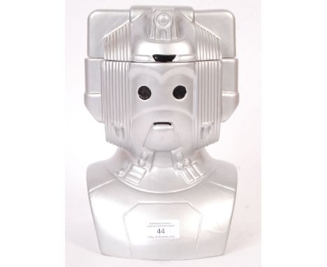 A good 20th century Classic Doctor Who series ' Cyberman ' ceramic novelty biscuit barrel. In the form of a classic Cyberman 