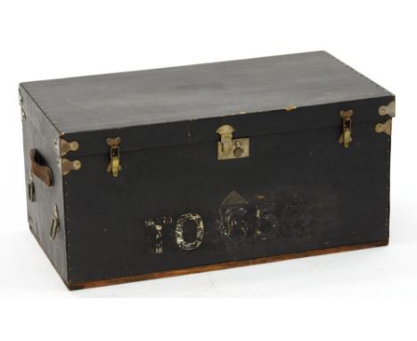 VINTAGE MOTORING. A CANVAS COVERED WOOD JAXON MOTOR TRUNK BY W.E JACKSON & SON NOTTINGHAM, 77CM W, MAKER'S METAL TRIANGULAR T