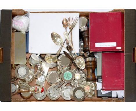MISCELLANEOUS PLATED WARE TO INCLUDE FLATWARE, CANDLESTICK, CLOCKS, ETC