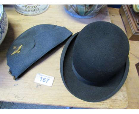  Sale Item:    BOX 2 HATS   Vat Status:   No Vat   Buyers Premium:  This lot is subject to a Buyers Premium of 15% + Vat @ 20