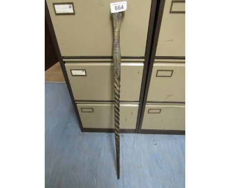  Sale Item:    POLYNESIAN TRIBAL STAFF   Vat Status:   No Vat   Buyers Premium:  This lot is subject to a Buyers Premium of 1