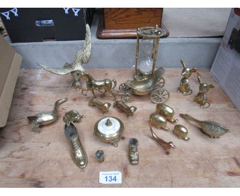  Sale Item:    BOX BRASSWARE INCLUDING EGG TIMER  Vat Status:   No Vat   Buyers Premium:  This lot is subject to a Buyers Pre