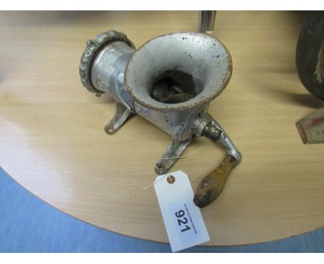  Sale Item:    LARGE MINCER   Vat Status:   No Vat   Buyers Premium:  This lot is subject to a Buyers Premium of 15% + Vat @ 