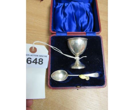  Sale Item:    CASED SILVER EGG CUP & SPOON(AF)   Vat Status:   No Vat   Buyers Premium:  This lot is subject to a Buyers Pre