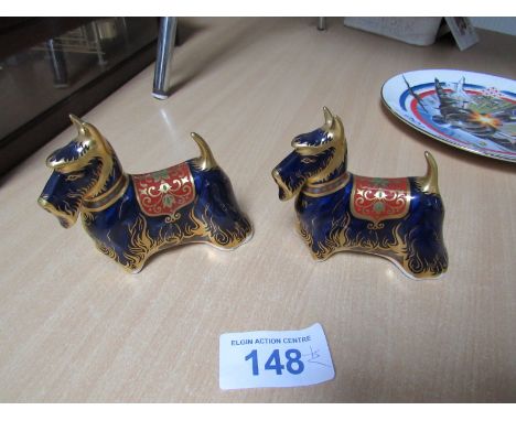  Sale Item:    2 ROYAL CROWN DERBY SCOTTISH TERRIERS  Vat Status:   No Vat   Buyers Premium:  This lot is subject to a Buyers
