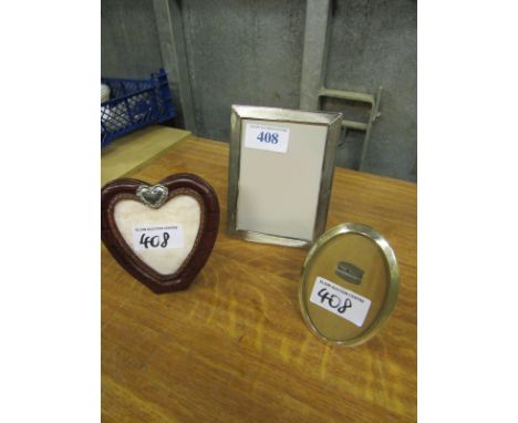 Sale Item:    3 E P PHOTO FRAMES (AF)   Vat Status:   No Vat   Buyers Premium:  This lot is subject to a Buyers Premium of 1