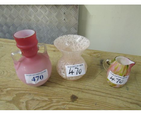  Sale Item:    3 PCS GLASSWARE   Vat Status:   No Vat   Buyers Premium:  This lot is subject to a Buyers Premium of 15% + Vat