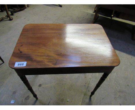  Sale Item:    SMALL MAHOGANY TABLE (AF)   Vat Status:   No Vat   Buyers Premium:  This lot is subject to a Buyers Premium of