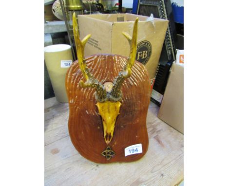  Sale Item:    MOUNTED ROE DEER HORNS   Vat Status:   No Vat   Buyers Premium:  This lot is subject to a Buyers Premium of 15