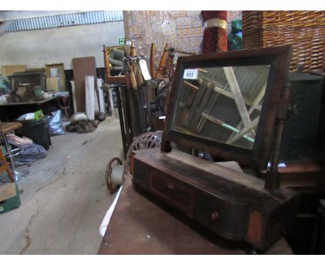  Sale Item:    MAHOGANY DRESSING MIRROR (AF)   Vat Status:   No Vat   Buyers Premium:  This lot is subject to a Buyers Premiu