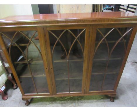  Sale Item:    MAHOGANY BOOKCASE WITH ASTRAGAL GLASS DOORS  Vat Status:   No Vat   Buyers Premium:  This lot is subject to a 