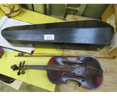  Sale Item:    CASED VIOLIN & BOW (AF)   Vat Status:   No Vat   Buyers Premium:  This lot is subject to a Buyers Premium of 1