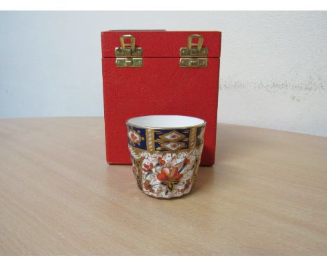  Sale Item:    ROYAL CROWN DERBY MUG   Vat Status:   No Vat   Buyers Premium:  This lot is subject to a Buyers Premium of 15%