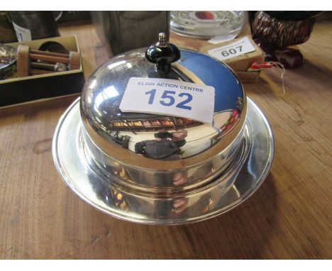  Sale Item:    PLATED MUFFIN DISH   Vat Status:   No Vat   Buyers Premium:  This lot is subject to a Buyers Premium of 15% + 