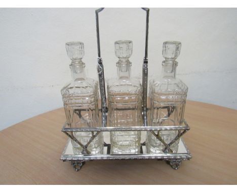  Sale Item:    SILVER PLATED TANTALUS   Vat Status:   No Vat   Buyers Premium:  This lot is subject to a Buyers Premium of 15