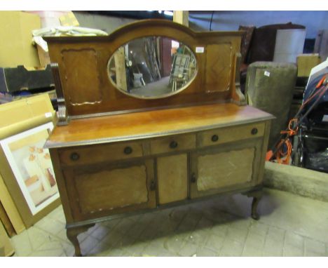  Sale Item:    MAHOGANY MIRROR BACK SIDEBOARD (AF)  Vat Status:   No Vat   Buyers Premium:  This lot is subject to a Buyers P