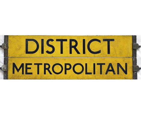 London Underground O/P/Q-Stock enamel CAB DESTINATION PLATE reading 'District' on one side and 'Metropolitan' on the other. B