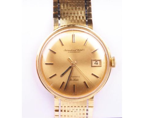 International Watch Company: a gentleman's 18ct gold Schaffhausen automatic deluxe bracelet watch
The gold tone dial with app