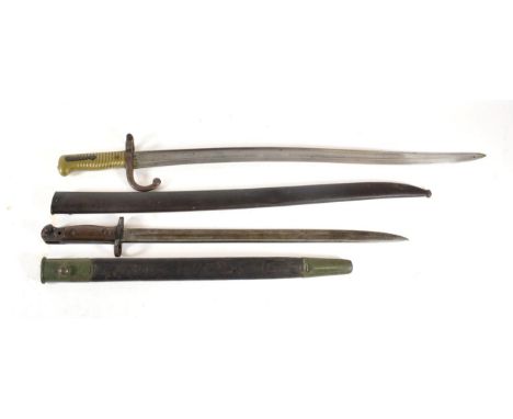 A French M1866 Chassepot Yataghan Sword Bayonet, the T section steel blade faintly engraved Mre. Imp.ale de Mutzig, the steel