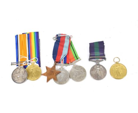 A First World War Pair, to 13996 PTE.E.PEARSON.M.G.C., comprising British War Medal and Victory Medal, with medal receipt, or