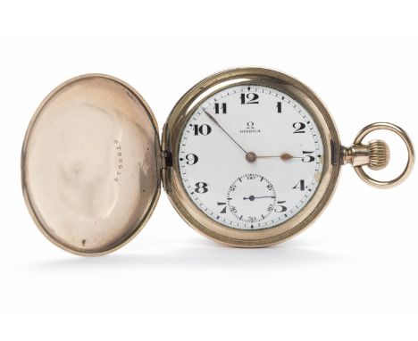 EARLY TWENTIETH CENTURY OMEGA GOLD PLATED POCKET WATCHthe white enamel dial with Arabic numerals in black, with sunken subsid