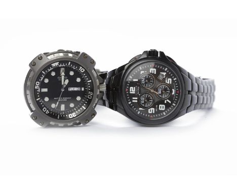GENTLEMAN'S CITIZEN ECO-DRIVE WRIST WATCHthe black dial with Arabic numerals in white, with three subsidiary dials, the black